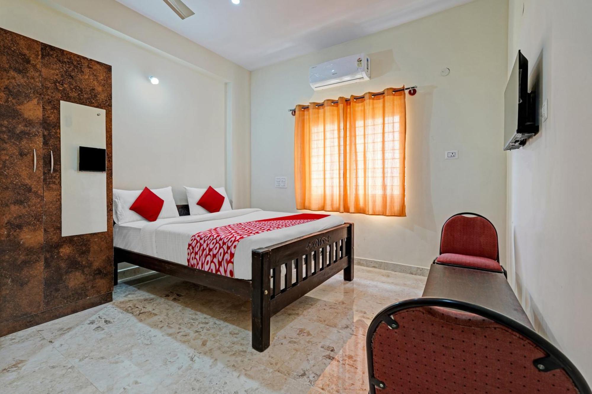 Hotel O Sri Chowdeshwari Boarding And Lodging Tavarikere Luaran gambar